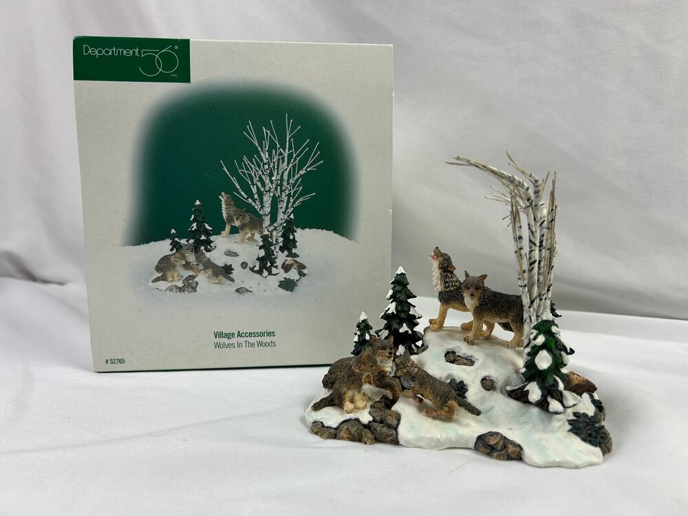Department 56 Wolves In The Woods Village Accessory 52765 w Box